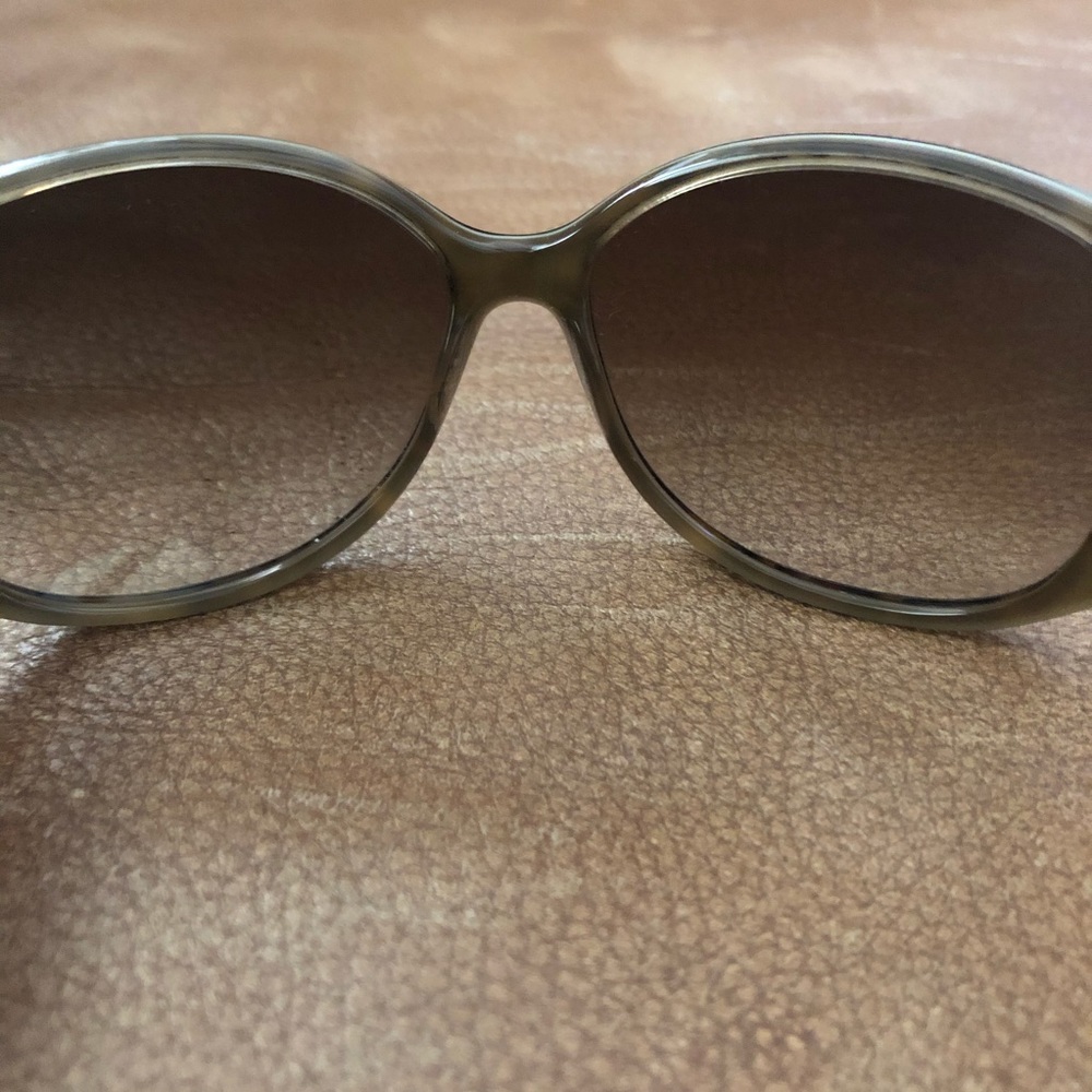 Marc Jacobs Tortoise Shell Sunglasses - Picture 7 of 8